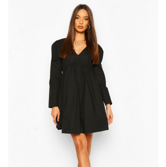Boohoo Petite Dresses & Skirts - 🎉NWT🎉 Black boohoo baby doll dress